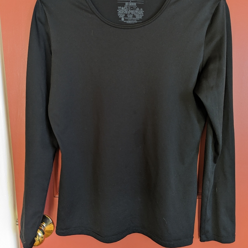Patagonia Capilene 1 -- Black Silkweight long sleeve athletic top -- size small
